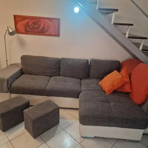 La Casa Di Zucca Sopra Piazza Plebiscito! Casa vacanze Napoli