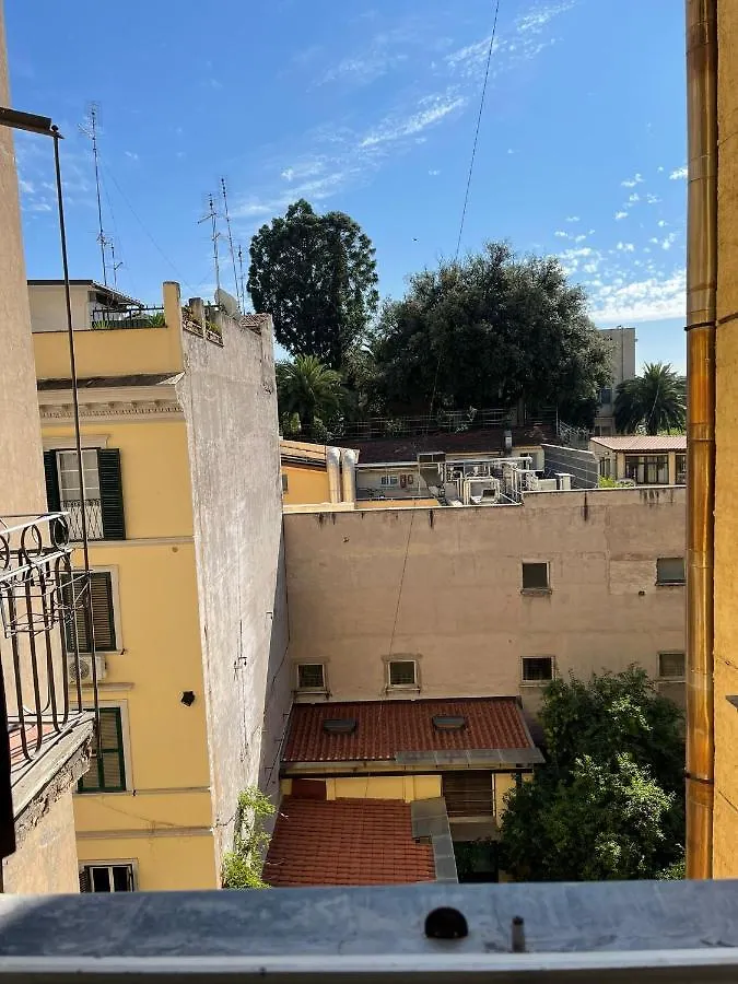 Luciano Monti Apartment Рим