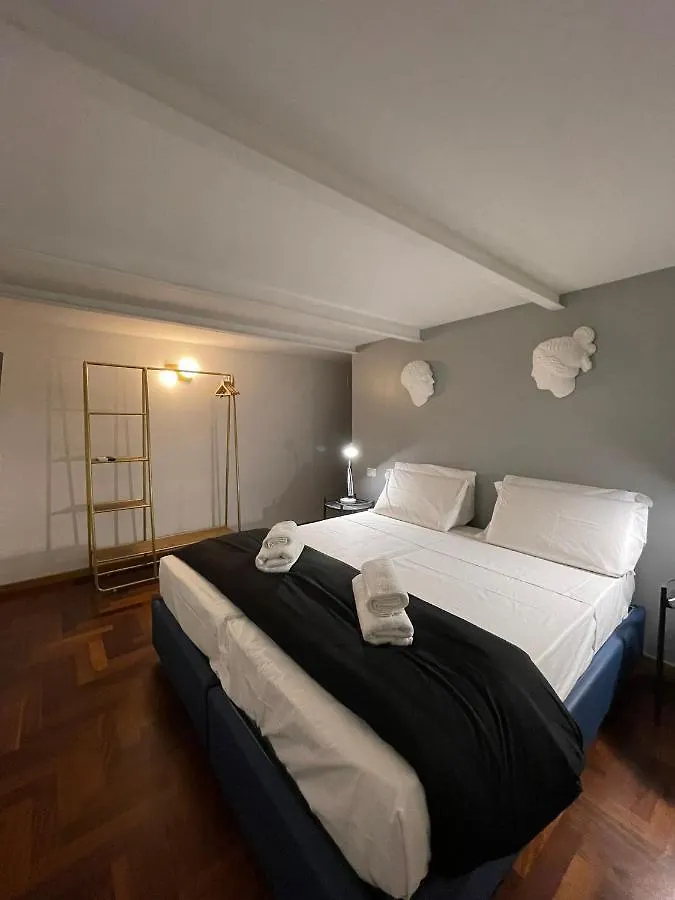 Luciano Monti Apartment Рим