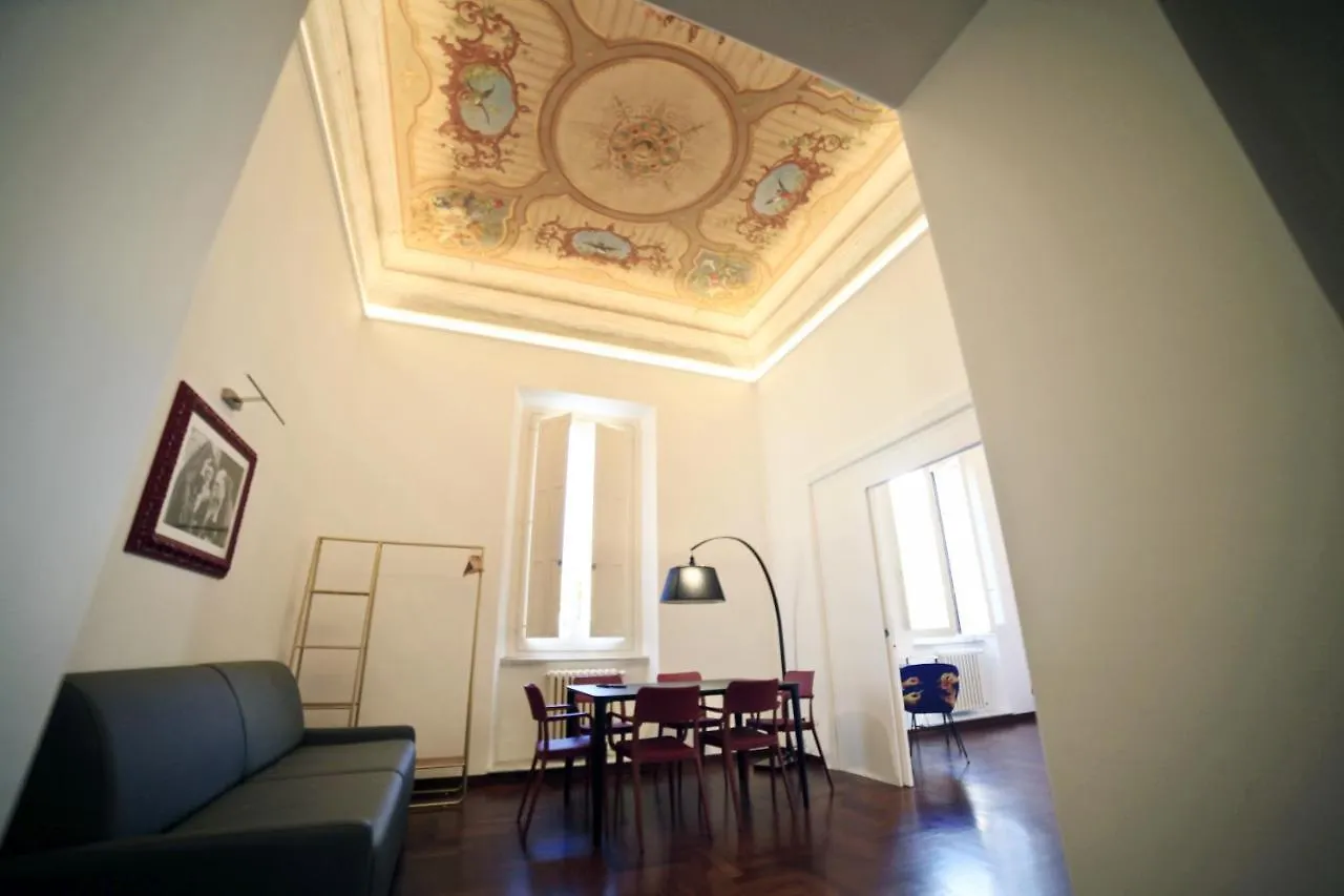 Luciano Monti Apartment Рим