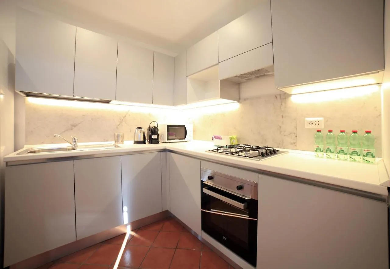 Luciano Monti Apartment Рим Италия