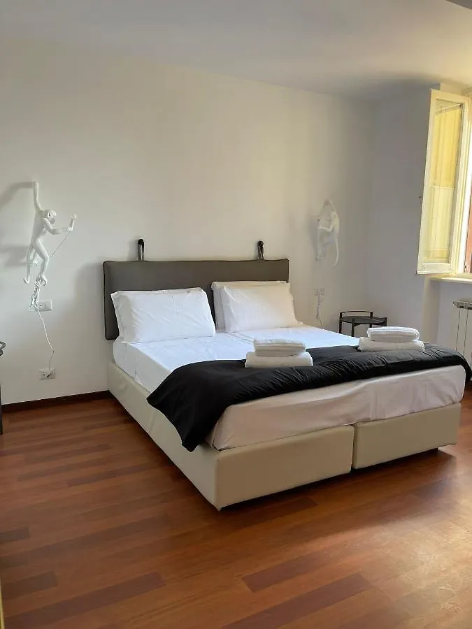 Luciano Monti Apartment Roma Italia