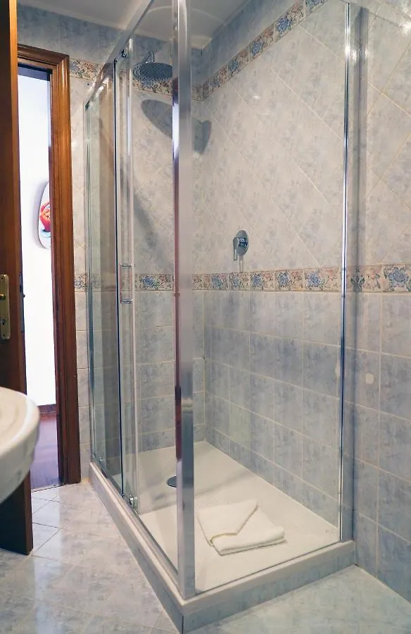 Luciano Monti Apartment Roma Italia